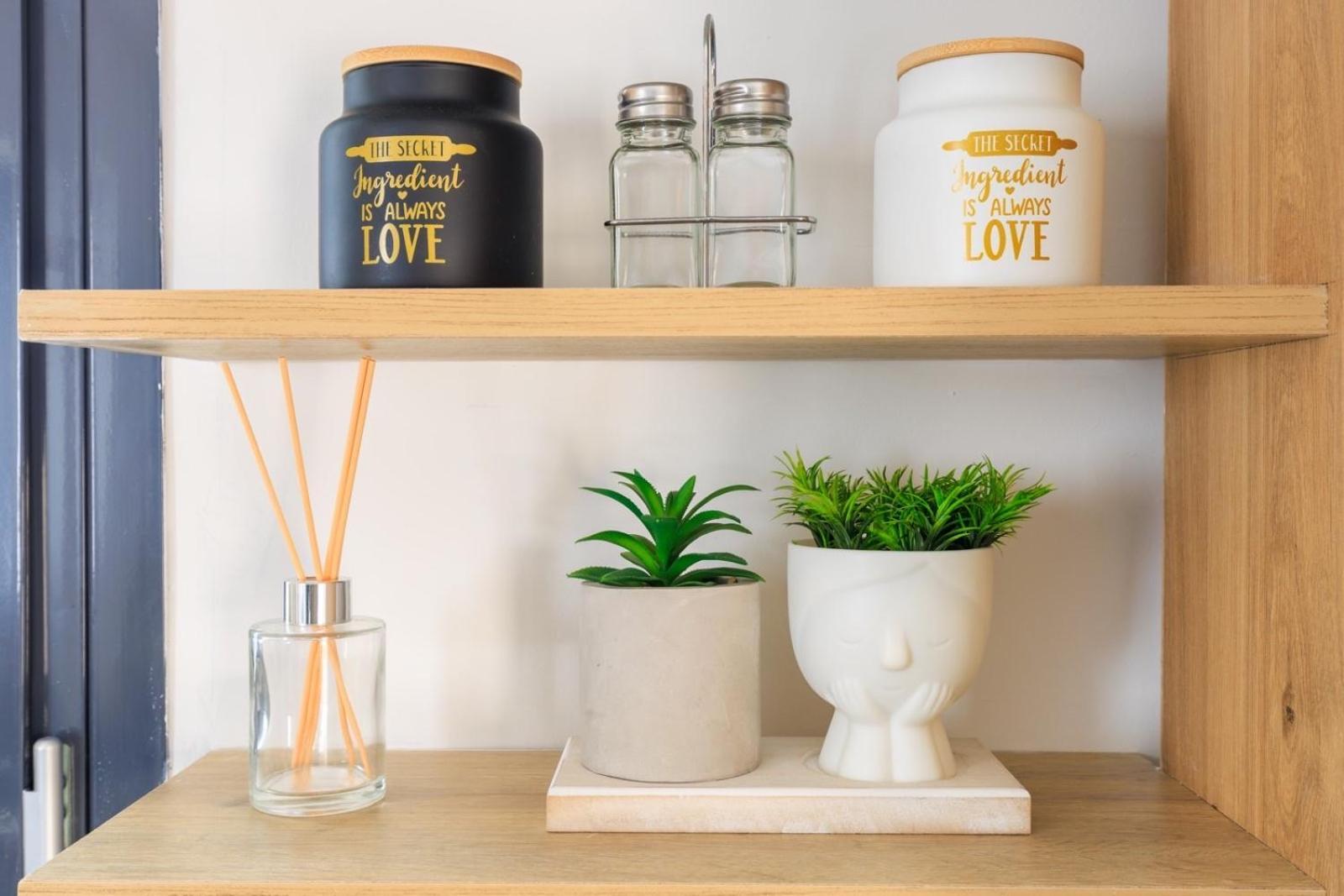 Aiolos Super Lux Suite Jucuzzi Nea Smyrni Centre 雅典 外观 照片
