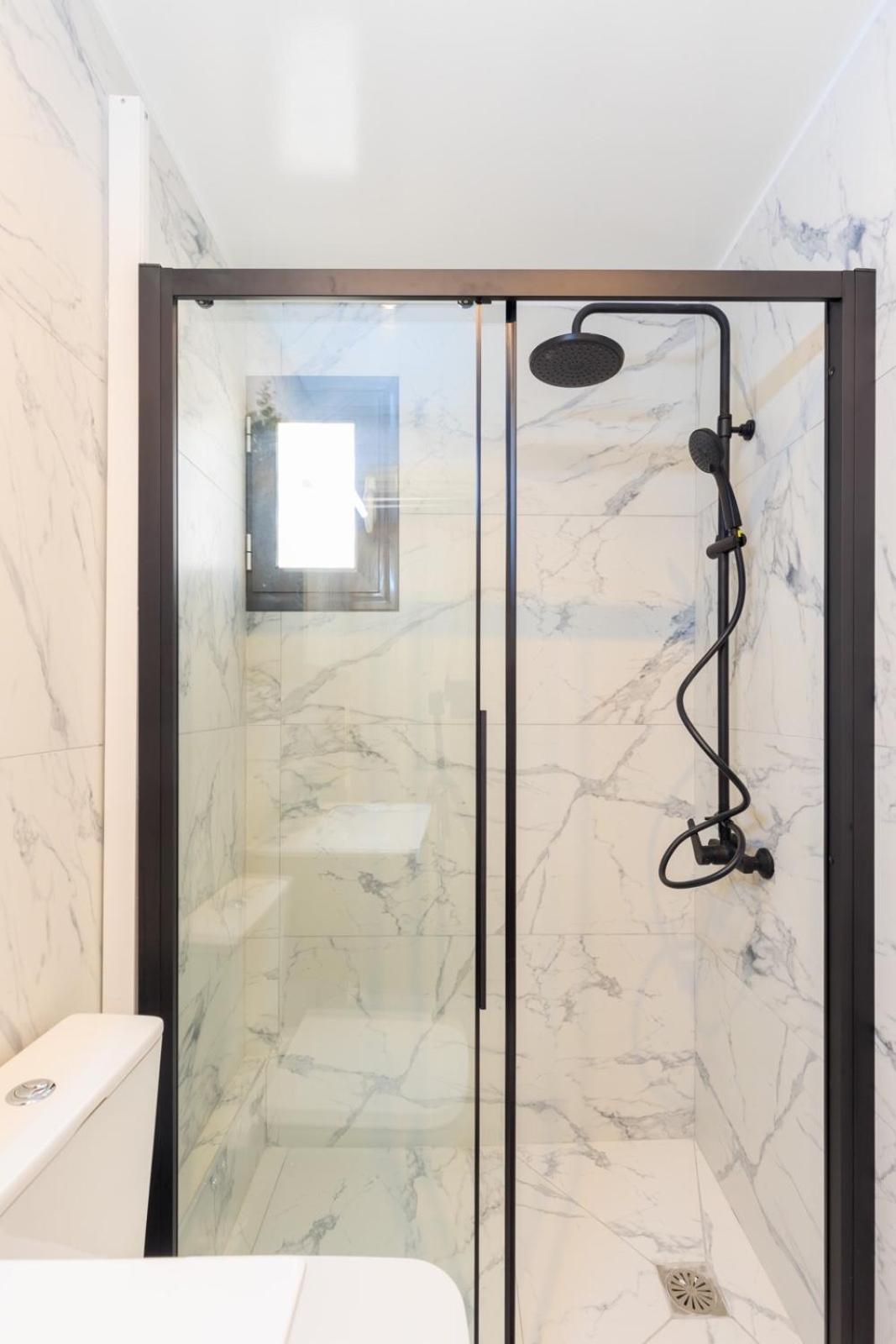 Aiolos Super Lux Suite Jucuzzi Nea Smyrni Centre 雅典 外观 照片