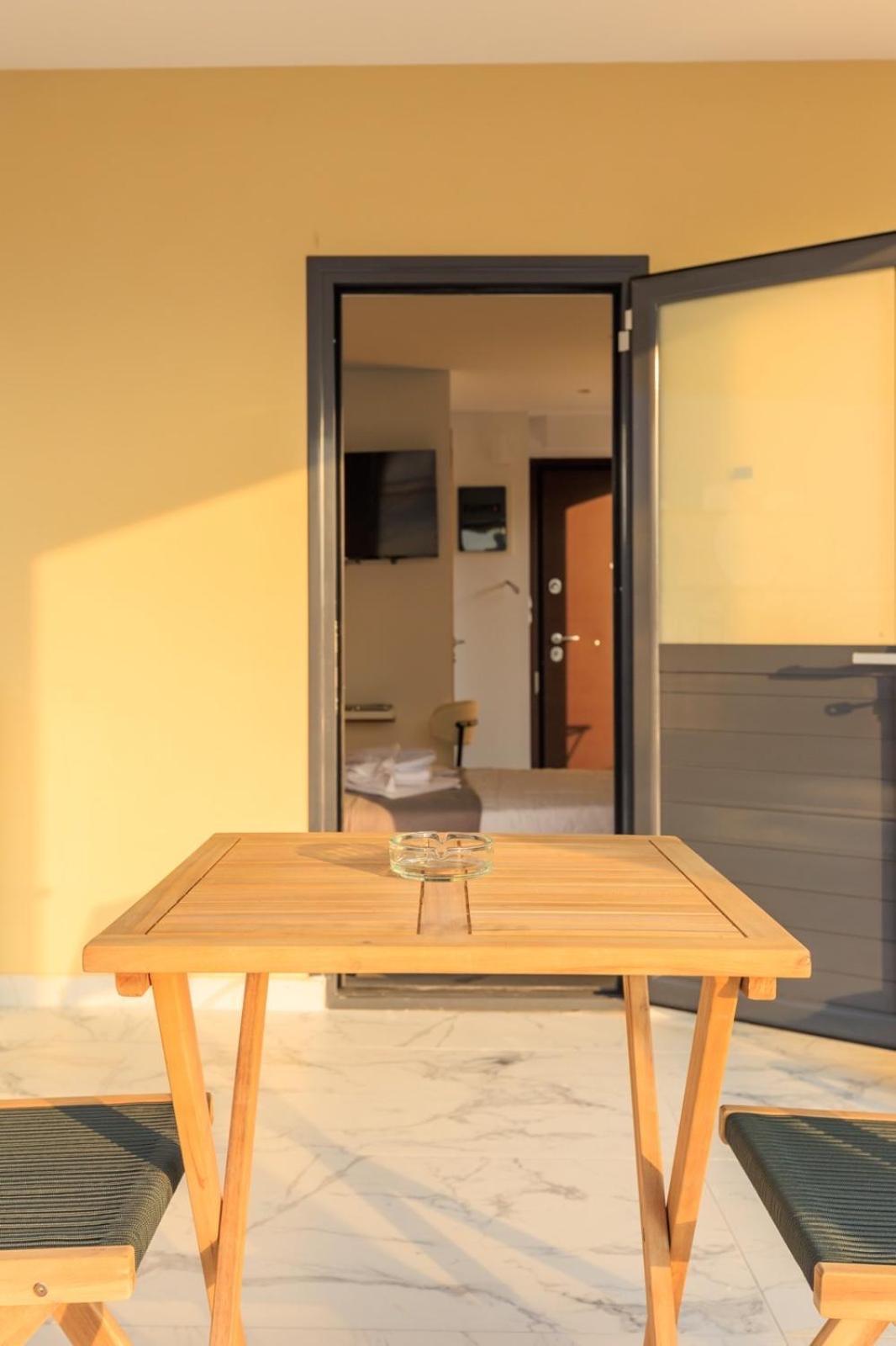 Aiolos Super Lux Suite Jucuzzi Nea Smyrni Centre 雅典 外观 照片