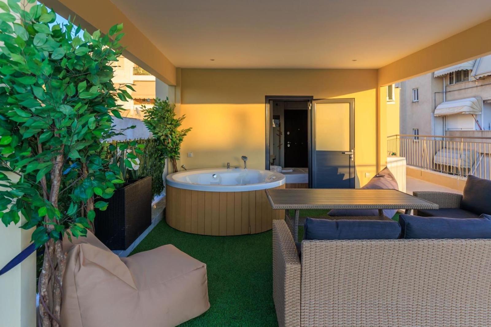 Aiolos Super Lux Suite Jucuzzi Nea Smyrni Centre 雅典 外观 照片